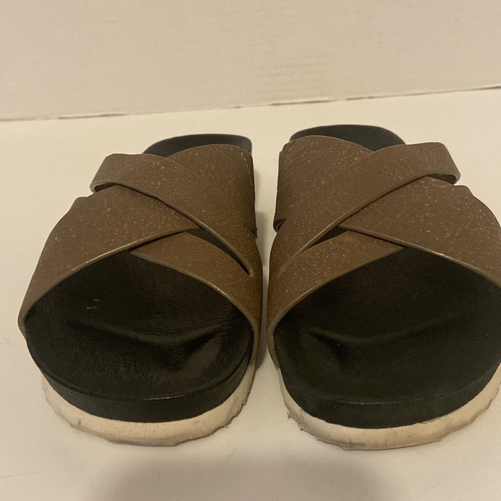 Roots-“Natural Roots” Sandals - Picture 7 of 9